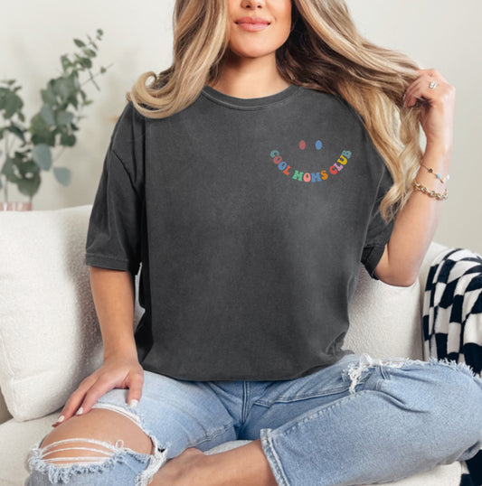 Cool Moms Club - Tee